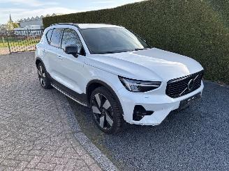 Damaged car Volvo XC40 ultimate Dark recharge pano dak T5 R-design LCI 2022/11