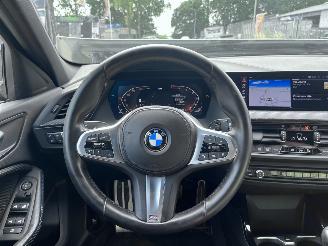 BMW 1-serie 118i M Sport picture 12