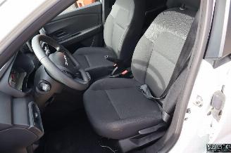 Dacia Sandero 1.0 BENZ picture 15