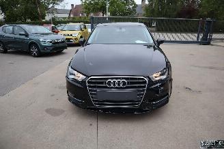 skadebil auto Audi A3 1.6 TDI 2015/5