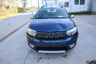 krockskadad bil auto Dacia Sandero 0.9 BENZ 2020/8