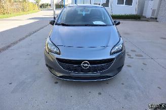 Vaurioauto  passenger cars Opel Corsa 1.2 BENZ 2018/12