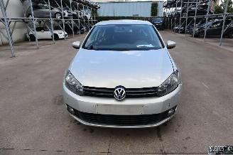 Volkswagen Golf 1.6 TDI picture 2