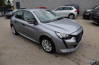 skadebil auto Peugeot 208 1.2 BENZ 2022/12