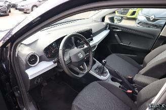 Seat Arona 1.0 BENZ picture 11
