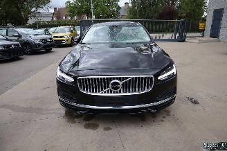 damaged passenger cars Volvo S-90 2.0 HYBRIDE / BENZ 2020/12