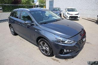 damaged passenger cars Hyundai I-30 1.0 HYBRIDE 2024/3