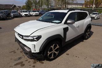 Voiture accidenté Dacia Duster 1.6 HYBRIDE 2024/9
