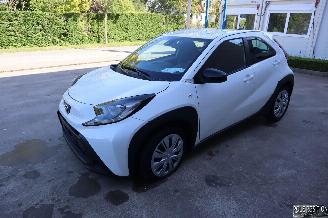 Voiture accidenté Toyota Aygo 1.0 BENZ 2024/8