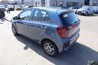 Kia Picanto 1.0 BENZ picture 4