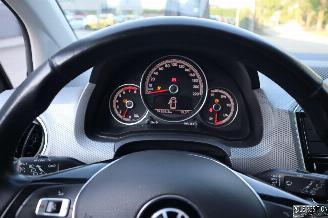 Volkswagen Up! 1.0 BENZ picture 15