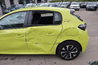 Peugeot 208 1.2 BENZ picture 7