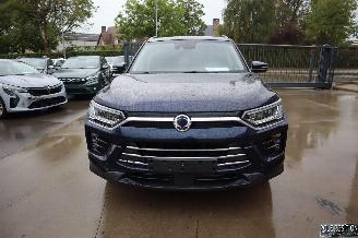 Voiture accidenté Ssang yong Korando 1.5 BENZ 2022/11