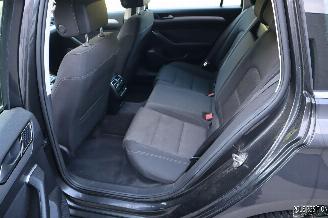 Volkswagen Passat 1.6 TDI picture 10