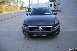 Vaurioauto  passenger cars Volkswagen Passat 1.6 TDI 2018/6