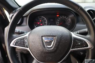 Dacia Duster 1.3 BENZ 4X4 picture 18
