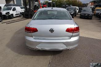 Volkswagen Passat 1.6 TDI picture 4