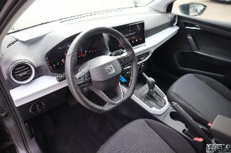Seat Arona 1.0 BENZ picture 11