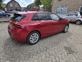 Opel Astra 1.2 5 DRS  ZEER MOOIE AUTO picture 4