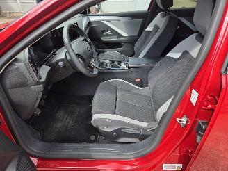 Opel Astra 1.2 5 DRS  ZEER MOOIE AUTO picture 13