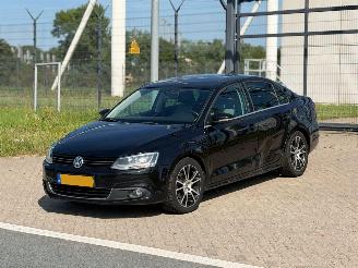 krockskadad bil auto Volkswagen Jetta 1.4 TSI Highline DSG 2012/5