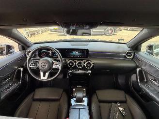 Mercedes A-klasse Sedan Automaat Sfeerverlichting Nap picture 12