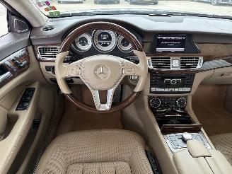Mercedes CLS 350 CDI 4 MATIC AMG FULL OPTIONS picture 9