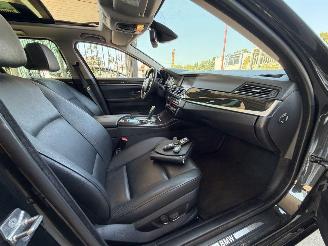 BMW 5-serie 523i High Executive Leder Xenon Pano picture 19