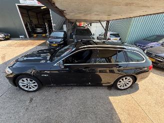 BMW 5-serie 523i High Executive Leder Xenon Pano picture 8