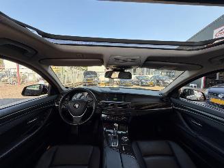 BMW 5-serie 523i High Executive Leder Xenon Pano picture 16