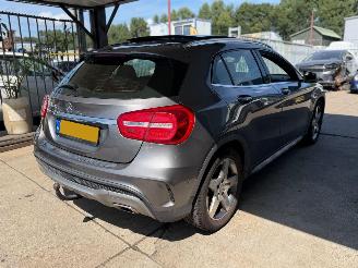 Mercedes Cla-klasse 200d AMG LINE PANO NAP picture 5