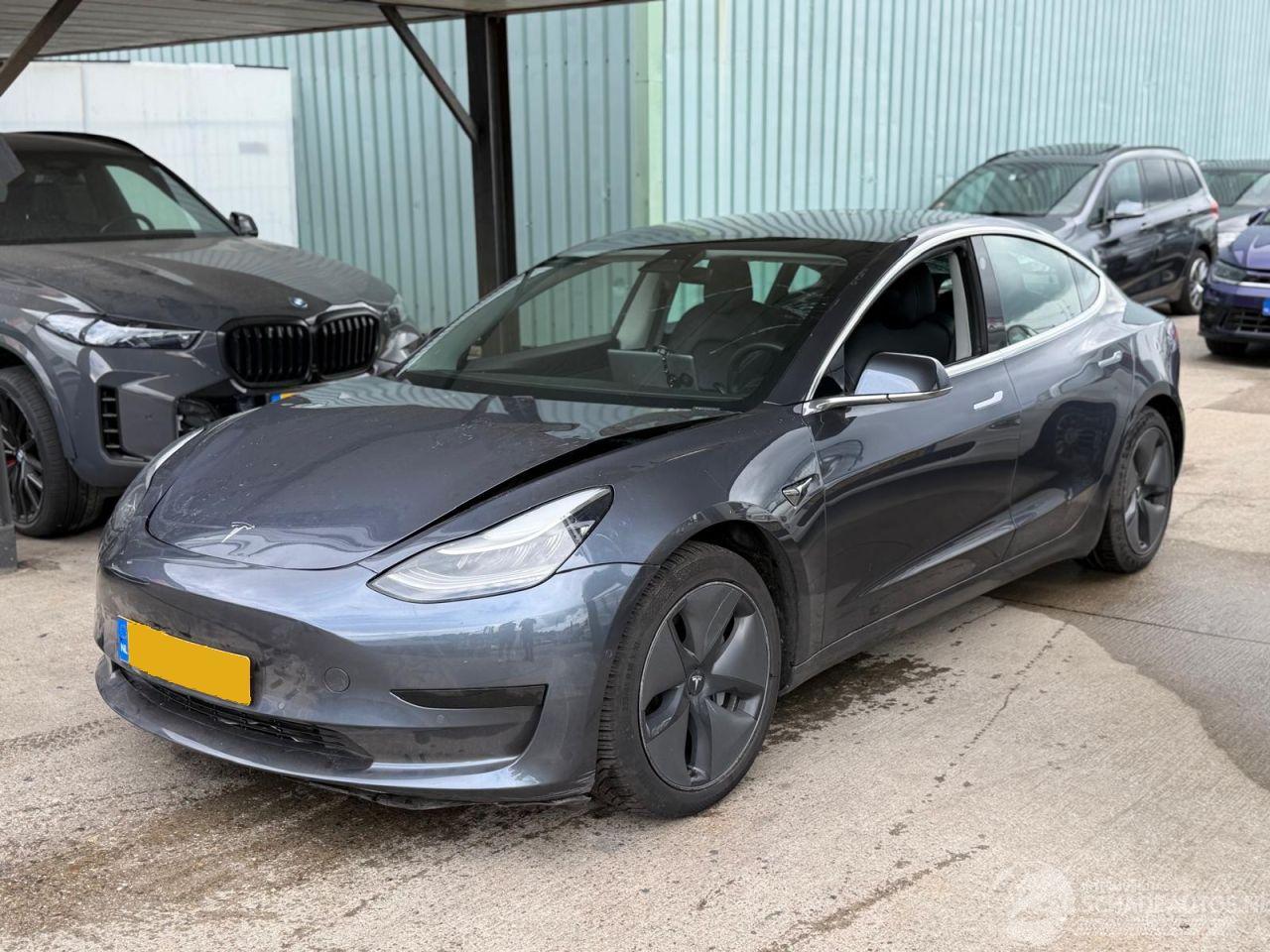 Tesla Model 3 Longe Range AWD 75KWH NAP
