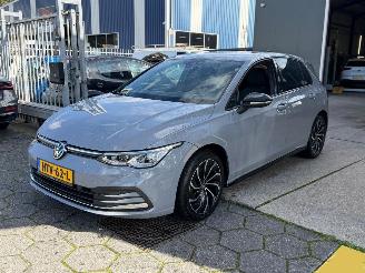Damaged car Volkswagen Golf 1.5eTSI R LINE HUD IQ LIGHT 2021/6