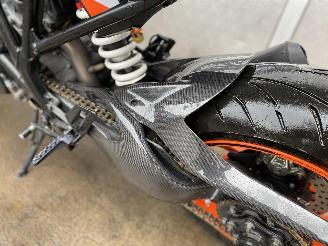 KTM 1290 Super Duke R Carbon picture 16