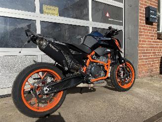 KTM Alle 890R duke picture 2