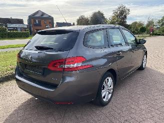 Peugeot 308  picture 6
