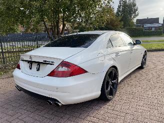 Unfallwagen Mercedes CLS 500 lpg gas 63 amg uitgevoerd 2004/10