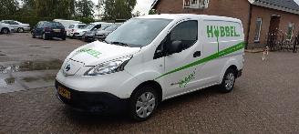 damaged Nissan E-NV200 electrice  automaat  airco