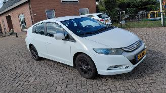 uszkodzony samochody osobowe Honda Insight 1.3 hybrid  airco 2012/2