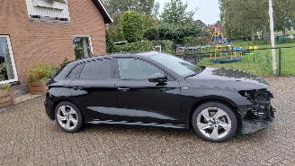 skadebil auto Audi A3 1.0 tfsi  110pk navi  s line 2023/4