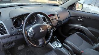 Mitsubishi Outlander 2.0 i 147pk automaat picture 11