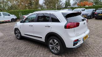 skadebil auto Kia e-Niro 64 kwh  150pk leer navi    clima 2021/8