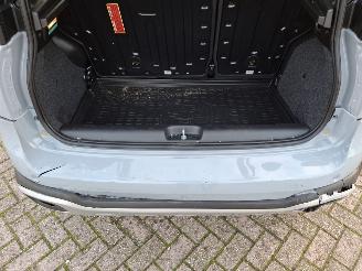 Fiat Panda 1.0 hybrid  cross   52kw  navi clima picture 10