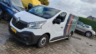 skadebil bedrijf Renault Trafic 1.6 dci 90pk  airco 2016/6