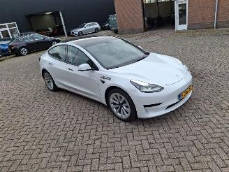 krockskadad bil auto Tesla Model 3 rdw plus  60kwh   navi pano 2023/4