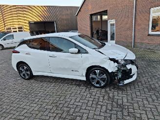 Nissan Leaf tekna  218pk       62kwh accu picture 2