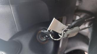 Toyota Verso 1.8 vvti  147pk   navi clima picture 3