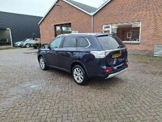 Mitsubishi Outlander 2.0 phev hybrid   121pk  navi picture 4