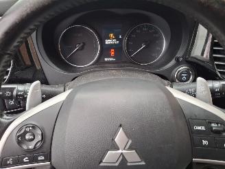 Mitsubishi Outlander 2.0 phev hybrid   121pk  navi picture 12