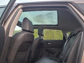 Nissan Qashqai 2.0i automaat pano 4x4 picture 3